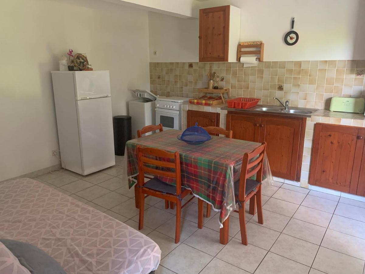 Logement Vacances Gissac Sainte-Anne Exterior foto